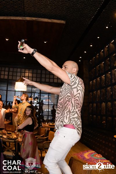 ภาพบรรยากาศงาน Bollywood OPA! Party ที่ร้าน Aesop's x Charcoal  — photo 79