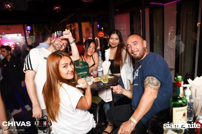 ภาพบรรยากาศคืนวันเสาร์ ที่ร้าน Atomic — photo 10