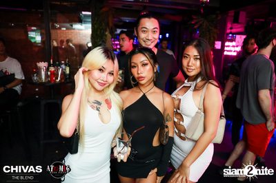 ภาพบรรยากาศคืนวันเสาร์ ที่ร้าน Atomic — photo 17