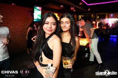 ภาพบรรยากาศคืนวันเสาร์ ที่ร้าน Atomic — photo 34