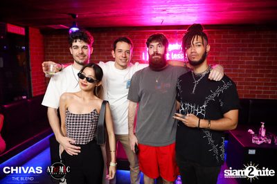 ภาพบรรยากาศคืนวันเสาร์ ที่ร้าน Atomic — photo 35