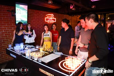 ภาพบรรยากาศคืนวันเสาร์ ที่ร้าน Atomic — photo 36