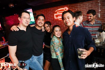 ภาพบรรยากาศคืนวันเสาร์ ที่ร้าน Atomic — photo 53