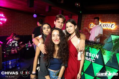 ภาพบรรยากาศคืนวันเสาร์ ที่ร้าน Atomic — photo 66