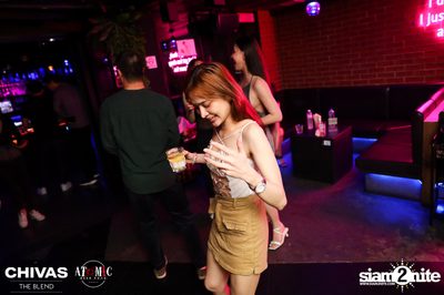 ภาพบรรยากาศคืนวันเสาร์ ที่ร้าน Atomic — photo 72
