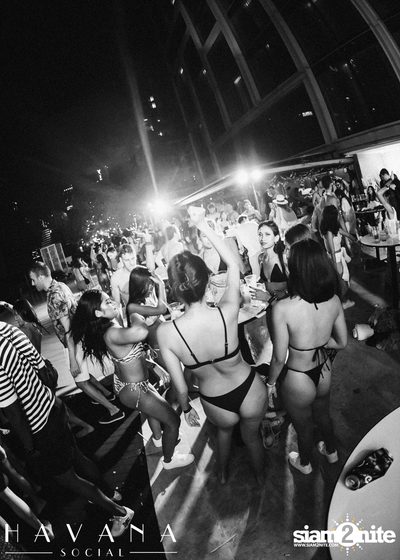 ภาพบรรยากาศงาน Havana Tiki ที่ Novotel Bangkok Sukhumvit 20 — photo 129