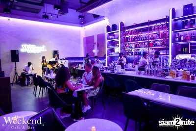 Friday Night at The Weekend Cafe & Bar — photo 9