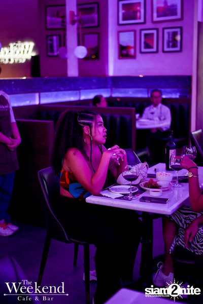 Friday Night at The Weekend Cafe & Bar — photo 13
