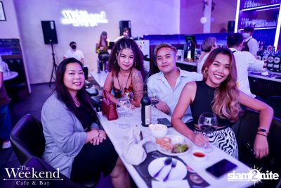 Friday Night at The Weekend Cafe & Bar — photo 19