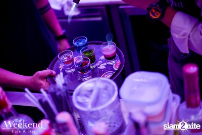 Friday Night at The Weekend Cafe & Bar — photo 95