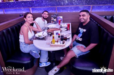 Friday Night at The Weekend Cafe & Bar — photo 105