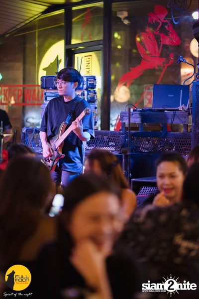 Bonnadol at Fullmoon Terrace & Bar  — photo 17