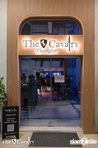 ภาพบรรยากาศคอนเสิร์ต ETC ที่ร้าน The Cavalry Thonglor — photo 2