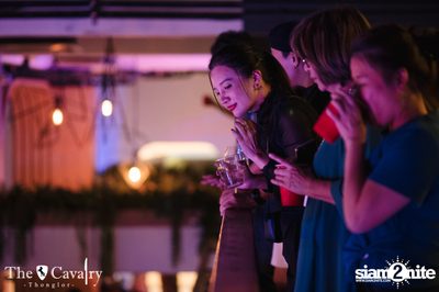 ภาพบรรยากาศคอนเสิร์ต ETC ที่ร้าน The Cavalry Thonglor — photo 9