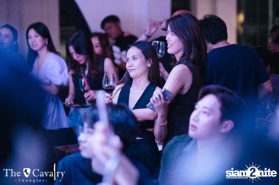 ภาพบรรยากาศคอนเสิร์ต ETC ที่ร้าน The Cavalry Thonglor — photo 77