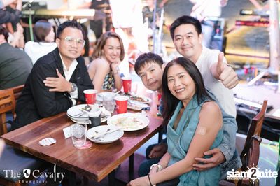 ภาพบรรยากาศคอนเสิร์ต ETC ที่ร้าน The Cavalry Thonglor — photo 147