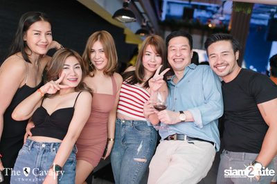 ภาพบรรยากาศคอนเสิร์ต ETC ที่ร้าน The Cavalry Thonglor — photo 151