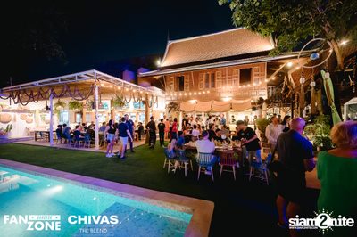 บรรยากาศการชมฟุตบอลโลก ฝรั่งเศษ vs เดนมาร์ก ที่ at Blue Parrot — photo 24