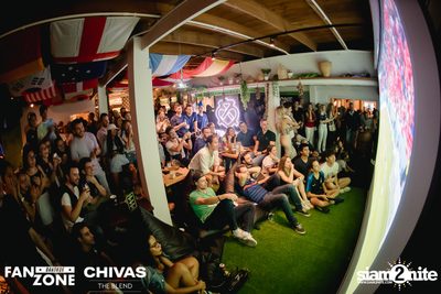 บรรยากาศการชมฟุตบอลโลก ฝรั่งเศษ vs เดนมาร์ก ที่ at Blue Parrot — photo 74