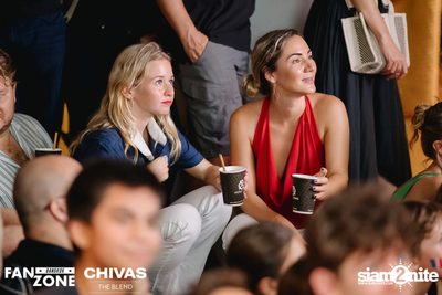 บรรยากาศการชมฟุตบอลโลก ฝรั่งเศษ vs เดนมาร์ก ที่ at Blue Parrot — photo 99