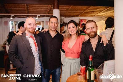 บรรยากาศการชมฟุตบอลโลก ฝรั่งเศษ vs เดนมาร์ก ที่ at Blue Parrot — photo 128