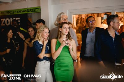 บรรยากาศการชมฟุตบอลโลก ฝรั่งเศษ vs เดนมาร์ก ที่ at Blue Parrot — photo 145