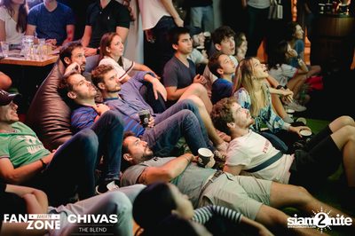 บรรยากาศการชมฟุตบอลโลก ฝรั่งเศษ vs เดนมาร์ก ที่ at Blue Parrot — photo 152