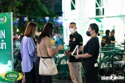 ภาพบรรยากาศคอนเสิร์ต Atom จากงาน Chang Live Park FOOD FUN FRIENDS ที่ The Street Ratchada — photo 13