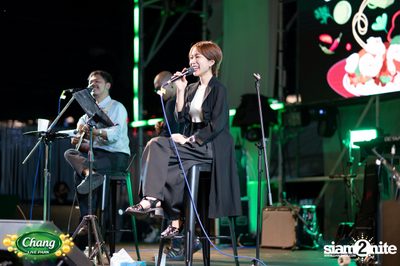 ภาพบรรยากาศคอนเสิร์ต Atom จากงาน Chang Live Park FOOD FUN FRIENDS ที่ The Street Ratchada — photo 27