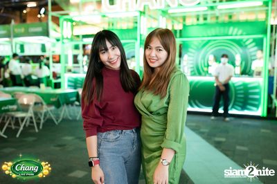 ภาพบรรยากาศคอนเสิร์ต Atom จากงาน Chang Live Park FOOD FUN FRIENDS ที่ The Street Ratchada — photo 36