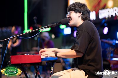 ภาพบรรยากาศคอนเสิร์ต Atom จากงาน Chang Live Park FOOD FUN FRIENDS ที่ The Street Ratchada — photo 57