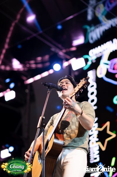 ภาพบรรยากาศคอนเสิร์ต Atom จากงาน Chang Live Park FOOD FUN FRIENDS ที่ The Street Ratchada — photo 79
