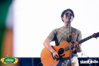 ภาพบรรยากาศคอนเสิร์ต Atom จากงาน Chang Live Park FOOD FUN FRIENDS ที่ The Street Ratchada — photo 99