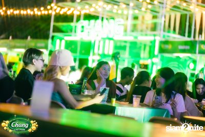 ภาพบรรยากาศคอนเสิร์ต Patrickananda x D Gerrard x Zweed n' Roll จากงาน Chang Live Park FOOD FUN FRIENDS ที่ The Street Ratchada — photo 33