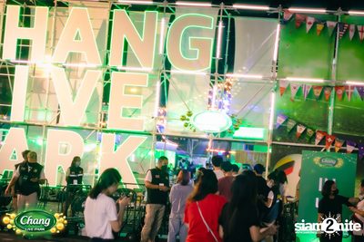 ภาพบรรยากาศคอนเสิร์ต Patrickananda x D Gerrard x Zweed n' Roll จากงาน Chang Live Park FOOD FUN FRIENDS ที่ The Street Ratchada — photo 61