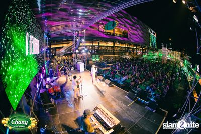ภาพบรรยากาศคอนเสิร์ต Patrickananda x D Gerrard x Zweed n' Roll จากงาน Chang Live Park FOOD FUN FRIENDS ที่ The Street Ratchada — photo 117