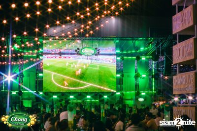 ภาพบรรยากาศคอนเสิร์ต Patrickananda x D Gerrard x Zweed n' Roll จากงาน Chang Live Park FOOD FUN FRIENDS ที่ The Street Ratchada — photo 120