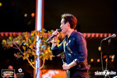 บรรยากาศคอนเสิร์ตจาก Two Popetorn และ Be Peerapat ที่ Spectrum Lounge & Bar — photo 56