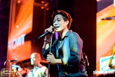 บรรยากาศคอนเสิร์ตจาก Two Popetorn และ Be Peerapat ที่ Spectrum Lounge & Bar — photo 69