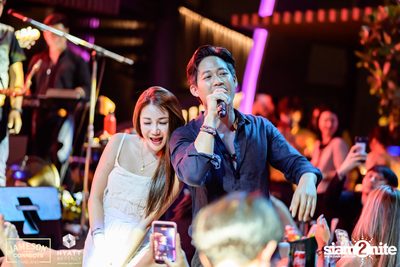 บรรยากาศคอนเสิร์ตจาก Two Popetorn และ Be Peerapat ที่ Spectrum Lounge & Bar — photo 81