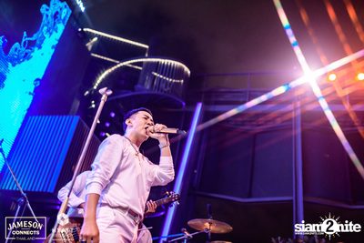 บรรยากาศคอนเสิร์ตจาก Two Popetorn และ Be Peerapat ที่ Spectrum Lounge & Bar — photo 116