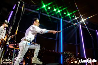 บรรยากาศคอนเสิร์ตจาก Two Popetorn และ Be Peerapat ที่ Spectrum Lounge & Bar — photo 122