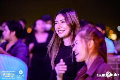 บรรยากาศคอนเสิร์ตจาก Two Popetorn และ Be Peerapat ที่ Spectrum Lounge & Bar — photo 143