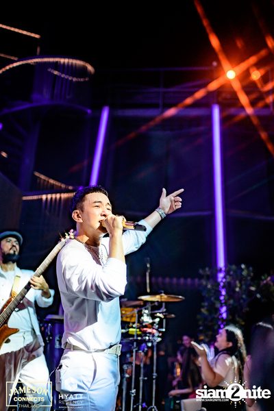 บรรยากาศคอนเสิร์ตจาก Two Popetorn และ Be Peerapat ที่ Spectrum Lounge & Bar — photo 148