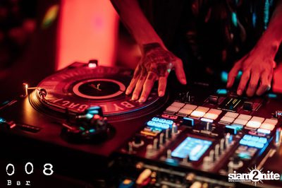 บรรยากาศฉลองครบรอบ 4 ปี กับงาน 4th Anniversary ที่ 008 Bar — photo 32