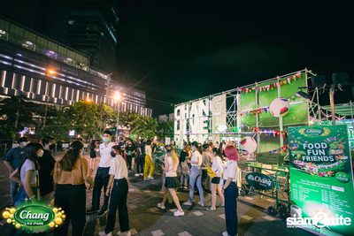 คอนเสิร์ตวง Klear ที่ลานกิจกรรมศูนย์การค้า The Street Ratchada กับงาน Chang Live Park FOOD FUN FRIENDS — photo 2