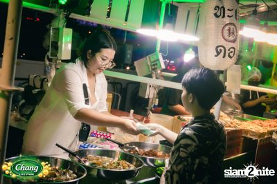 คอนเสิร์ตวง Klear ที่ลานกิจกรรมศูนย์การค้า The Street Ratchada กับงาน Chang Live Park FOOD FUN FRIENDS — photo 24