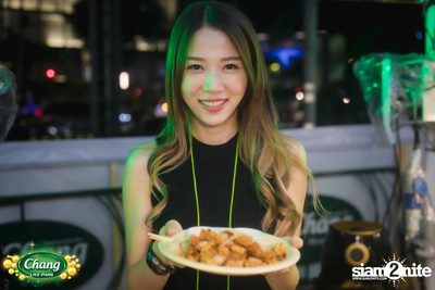 คอนเสิร์ตวง Klear ที่ลานกิจกรรมศูนย์การค้า The Street Ratchada กับงาน Chang Live Park FOOD FUN FRIENDS — photo 34