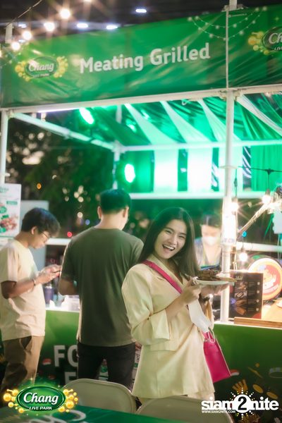 คอนเสิร์ตวง Klear ที่ลานกิจกรรมศูนย์การค้า The Street Ratchada กับงาน Chang Live Park FOOD FUN FRIENDS — photo 42