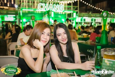 คอนเสิร์ตวง Klear ที่ลานกิจกรรมศูนย์การค้า The Street Ratchada กับงาน Chang Live Park FOOD FUN FRIENDS — photo 75